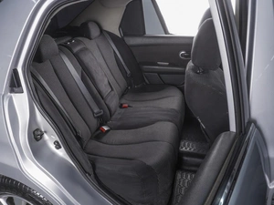 Седан Nissan Tiida 2010 года, 660000 рублей, Ростов-на-Дону