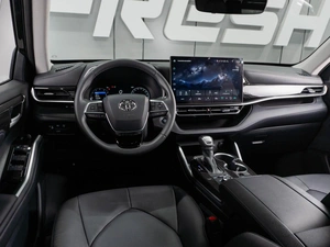 Внедорожник Toyota Highlander 2025 года, 5300000 рублей, Тюмень