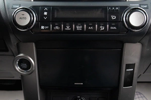 Внедорожник Toyota Land Cruiser Prado 2012 года, 2899000 рублей, Оренбург