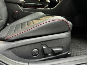 Седан Kia Optima 2018 года, 1997000 рублей, Красноярск