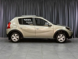Хетчбэк Renault Sandero Stepway 2012 года, 499000 рублей, Тюмень