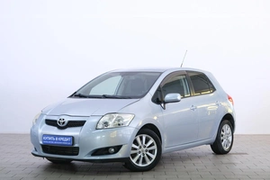 Хетчбэк Toyota Auris 2007 года, 859000 рублей, Омск