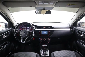 Седан Kia Rio 2017 года, 1400000 рублей, Брянск