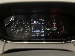 Внедорожник Land Rover Range Rover Evoque 2019 года, 3300000 рублей, Красноярск