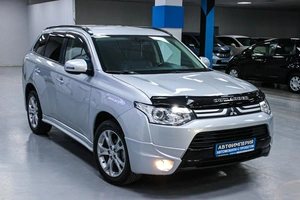 Внедорожник Mitsubishi Outlander 2013 года, 1598000 рублей, Солонцы