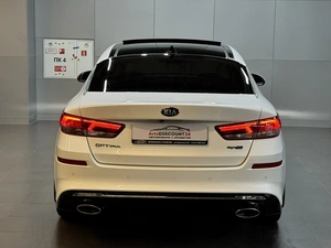 Седан Kia Optima 2018 года, 1997000 рублей, Красноярск
