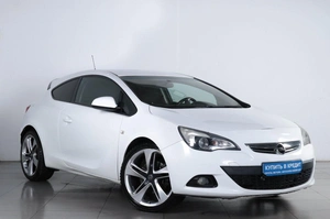 Хетчбэк Opel Astra GTC 2012 года, 739000 рублей, Челябинск