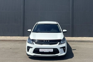 Седан Kia Rio 2017 года, 1300000 рублей, Солонцы