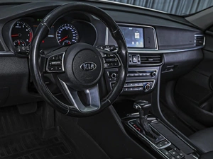 Седан Kia Optima 2019 года, 2415000 рублей, Ставрополь