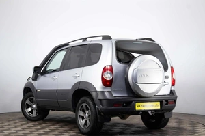 Внедорожник Chevrolet Niva 2017 года, 829000 рублей, Пермь