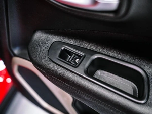 Внедорожник Jeep Renegade 2015 года, 990000 рублей, Красноярск