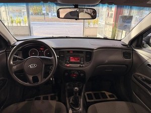 Седан Kia Rio 2010 года, 690000 рублей, Орёл