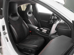 Седан Mercedes-benz CLA-класс 2022 года, 4189000 рублей, Тюмень