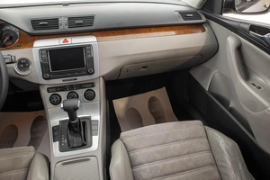Седан Volkswagen Passat 2007 года, 739000 рублей, Барнаул