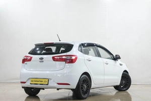 Хетчбэк Kia Rio 2012 года, 799000 рублей, Новокузнецк