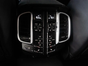 Внедорожник Porsche Cayenne S 2011 года, 2210000 рублей, Тюмень