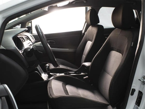 Хетчбэк Kia Ceed 2015 года, 970000 рублей, Омск