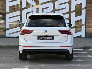 Внедорожник Volkswagen Tiguan 2018 года, 2669000 рублей, Волгоград
