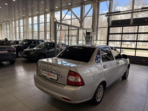 Седан ВАЗ (LADA) Priora 2018 года, 670000 рублей, Орёл