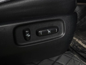Внедорожник Toyota Land Cruiser 2011 года, 3499000 рублей, Воронеж