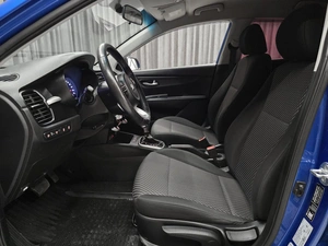 Хетчбэк Kia Rio X-Line 2018 года, 1470000 рублей, Красноярск