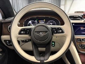 Внедорожник Bentley Bentayga 2023 года, 26990000 рублей, Павловская Слобода