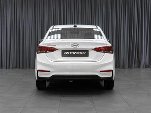 Седан Hyundai Solaris 2018 года, 1159000 рублей, Тюмень