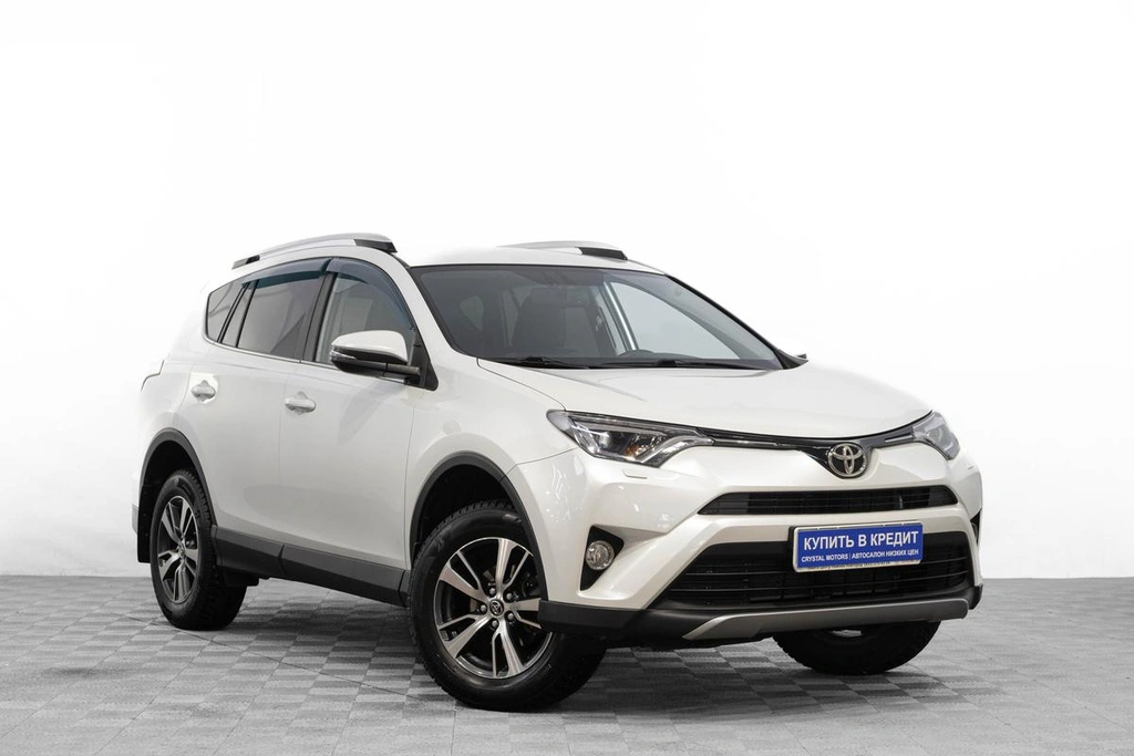 Внедорожник Toyota RAV4 2018 года, 3389000 рублей, Барнаул