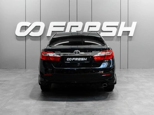 Седан Toyota Camry 2012 года, 1670000 рублей, Тюмень