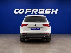 Внедорожник Volkswagen Tiguan 2021 года, 2370900 рублей, Москва