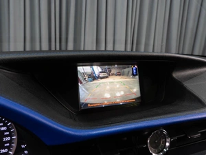 Седан Lexus ES 2017 года, 2949000 рублей, Тюмень