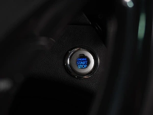 Седан Hyundai Sonata 2010 года, 929000 рублей, Воронеж