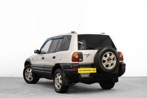 Внедорожник Toyota RAV4 1996 года, 399000 рублей, Барнаул