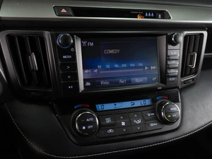 Внедорожник Toyota RAV4 2017 года, 2119000 рублей, Тюмень
