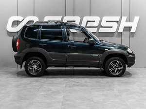 Внедорожник Chevrolet Niva 2012 года, 439000 рублей, Тюмень