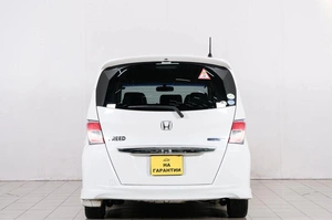 Минивэн Honda Freed 2014 года, 1249000 рублей, Красноярск