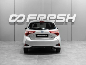 Хетчбэк Toyota Vitz 2019 года, 969000 рублей, Тюмень