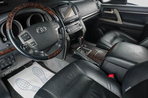 Внедорожник Toyota Land Cruiser 2011 года, 3819000 рублей, Тюмень