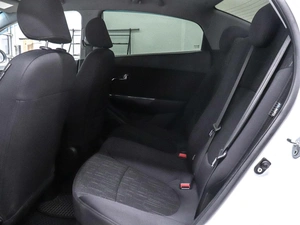 Седан Kia Rio 2012 года, 1000000 рублей, Красноярск