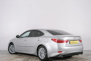 Седан Lexus ES 2014 года, 2269000 рублей, Красноярск