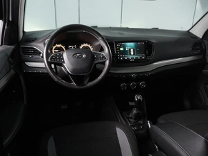 Седан ВАЗ (LADA) Vesta 2023 года, 1290000 рублей, Красный Пахарь