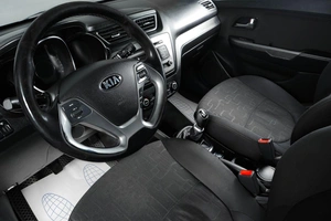Хетчбэк Kia Rio 2016 года, 1129000 рублей, Тюмень