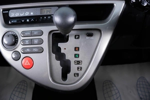Минивэн Toyota Wish 2005 года, 679000 рублей, Пермь