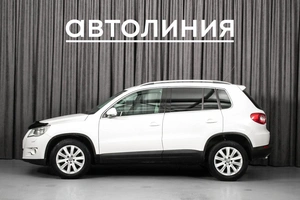 Внедорожник Volkswagen Tiguan 2009 года, 840000 рублей, Красноярск