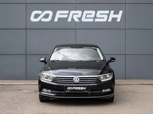 Седан Volkswagen Passat 2017 года, 2370000 рублей, Краснодар