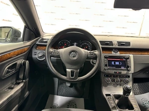 Седан Volkswagen Passat CC 2012 года, 1130000 рублей, Красноярск