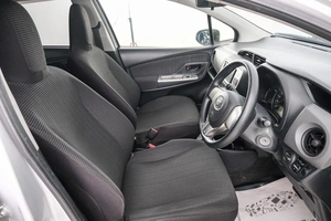 Хетчбэк Toyota Vitz 2015 года, 849000 рублей, Красноярск
