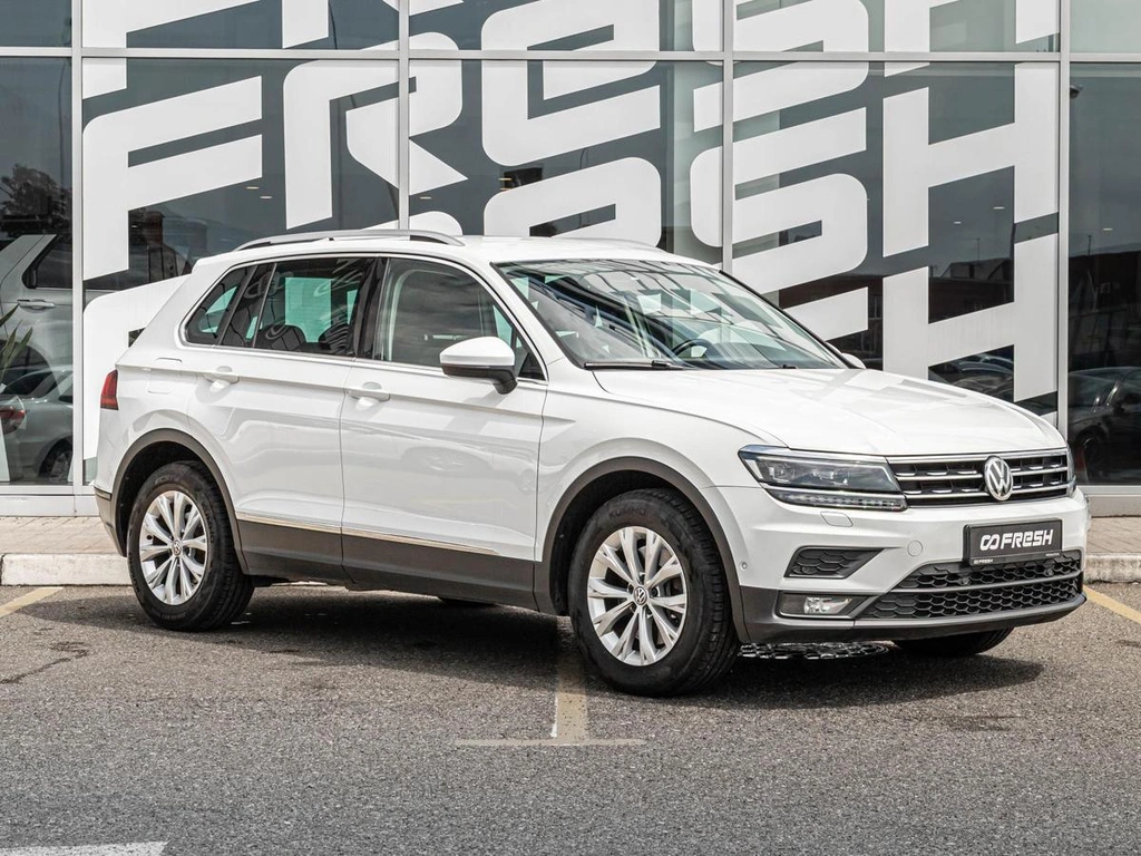 Внедорожник Volkswagen Tiguan 2017 года, 2325000 рублей, Краснодар