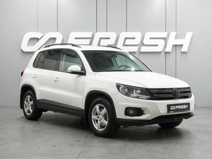 Внедорожник Volkswagen Tiguan 2012 года, 1347000 рублей, Воронеж