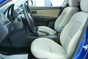 Седан Mazda 3 2008 года, 649000 рублей, Омск